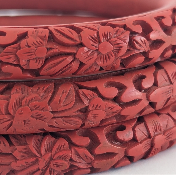 Vintage/Estate Red Carved Chinese Cinnabar Bangle Bracelets; Set of 3 - Picture 7 of 13